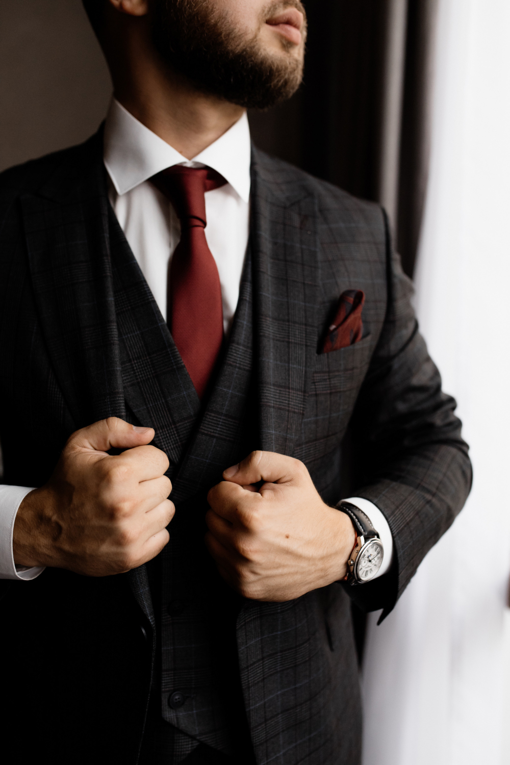 What's the Difference Between a Tuxedo and a Suit?
